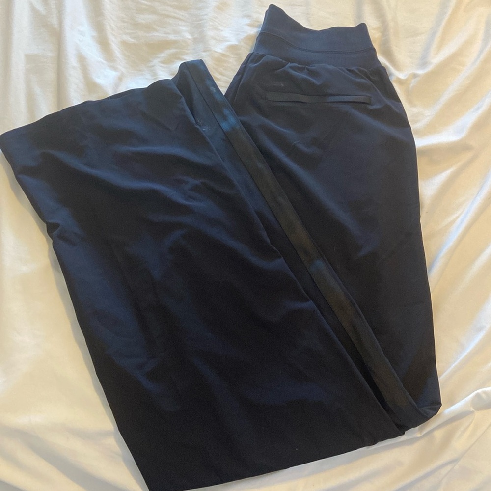 ATHLETA wide leg trousers